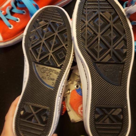 Converse - Picture 3 of 11